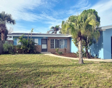 217 Martin Street - Photo Thumbnail 2