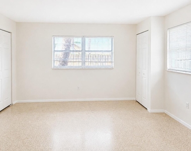 217 Martin Street - Photo Thumbnail 12