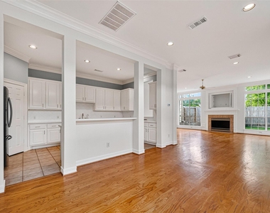 3619 W Clay Street - Photo Thumbnail 3