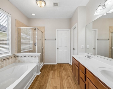 6218 Lovage Avenue - Photo Thumbnail 11