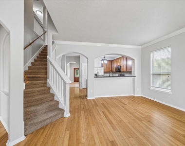 6218 Lovage Avenue - Photo Thumbnail 7