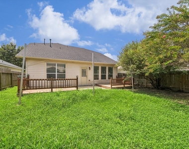 6218 Lovage Avenue - Photo Thumbnail 17