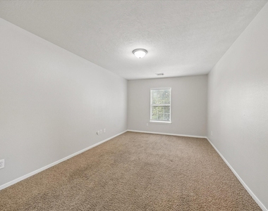 6218 Lovage Avenue - Photo Thumbnail 12