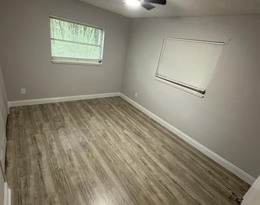 20822 Sw Marine Boulevard - Photo Thumbnail 9
