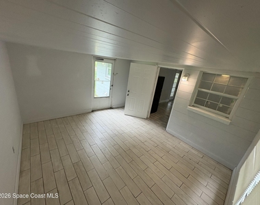 20822 Sw Marine Boulevard - Photo Thumbnail 19