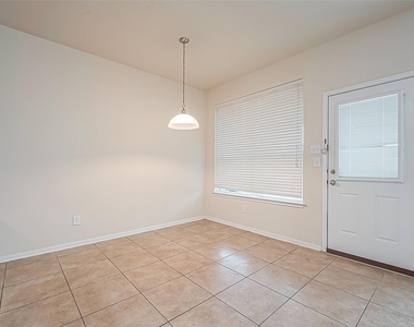 3235 Quarry Place Lane - Photo Thumbnail 17