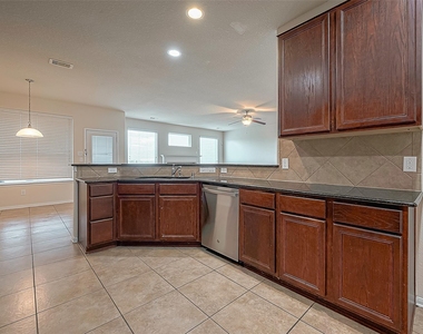 3235 Quarry Place Lane - Photo Thumbnail 16