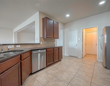 3235 Quarry Place Lane - Photo Thumbnail 13