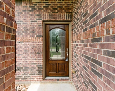 8746 Sunny Gallop Drive - Photo Thumbnail 5