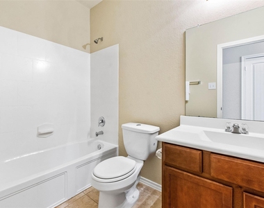 8746 Sunny Gallop Drive - Photo Thumbnail 16