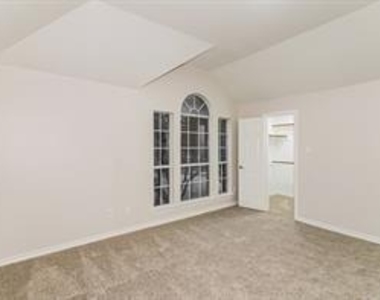 5507 Carta Valley Lane - Photo Thumbnail 10