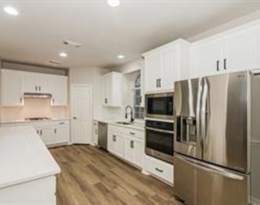 5507 Carta Valley Lane - Photo Thumbnail 4