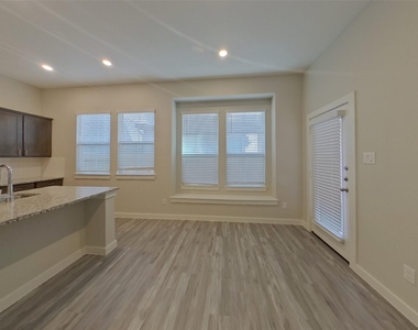 4914 San Fabiano Court - Photo Thumbnail 2