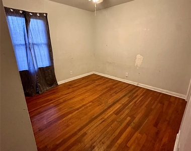 308 N Dallas Street - Photo Thumbnail 2