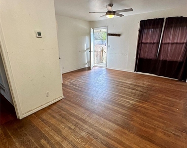 308 N Dallas Street - Photo Thumbnail 16