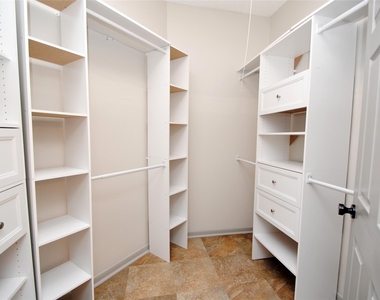 12427 Carlton Oaks Street - Photo Thumbnail 18