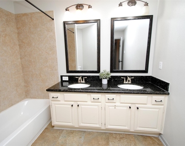 12427 Carlton Oaks Street - Photo Thumbnail 34