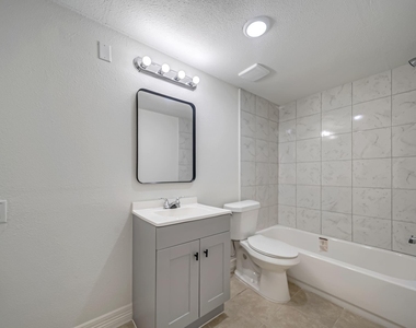411 Avenue A - Photo Thumbnail 2