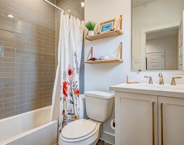 306 E 28th Street - Photo Thumbnail 35