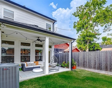 306 E 28th Street - Photo Thumbnail 40