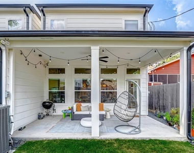 306 E 28th Street - Photo Thumbnail 41