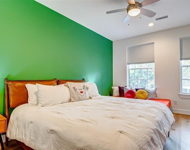 306 E 28th Street - Photo Thumbnail 29