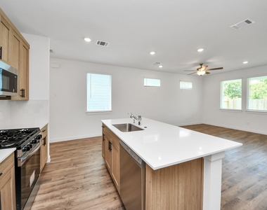 2138 Olivos Street - Photo Thumbnail 15