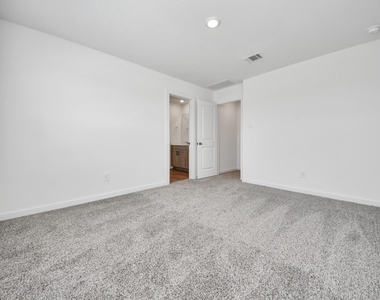 2138 Olivos Street - Photo Thumbnail 27