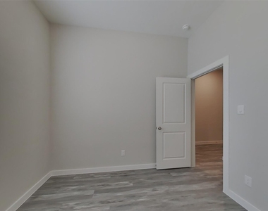 22715 Terrazzo Drive - Photo Thumbnail 11