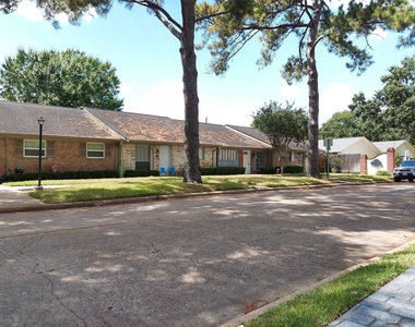 1102 W Tri Oaks Lane - Photo Thumbnail 29