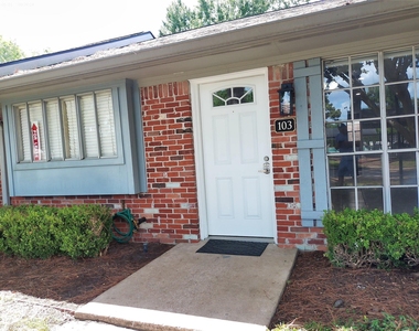 1102 W Tri Oaks Lane - Photo Thumbnail 1