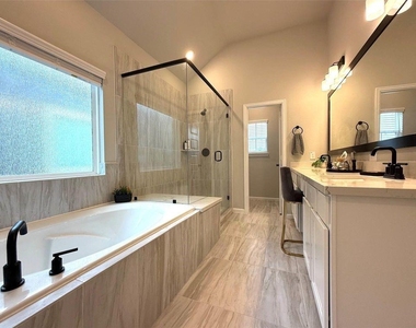 5614 Green Rise Lane - Photo Thumbnail 12