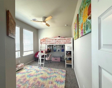 5614 Green Rise Lane - Photo Thumbnail 15