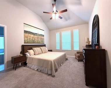 5614 Green Rise Lane - Photo Thumbnail 10