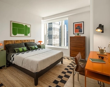 10th Avenue - Photo Thumbnail 2