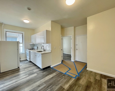 34 Avenue - Photo Thumbnail 3