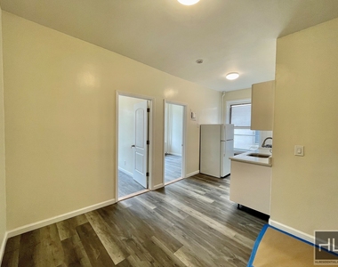 34 Avenue - Photo Thumbnail 2