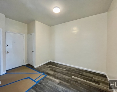 34 Avenue - Photo Thumbnail 4