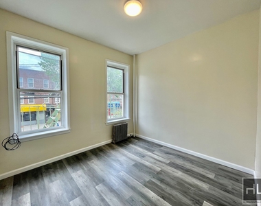 34 Avenue - Photo Thumbnail 5