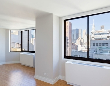 East 31st Street - Photo Thumbnail 4