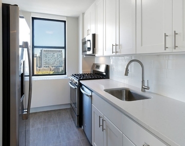 East 31st Street - Photo Thumbnail 3