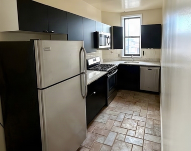 36 Avenue - Photo Thumbnail 6