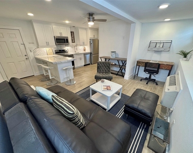 412 Pacific Street - Photo Thumbnail 1