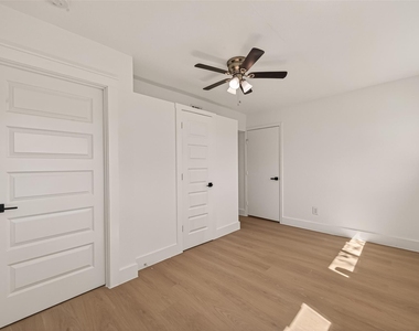 3209 Mccrarey Drive - Photo Thumbnail 30