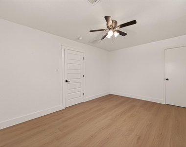 3209 Mccrarey Drive - Photo Thumbnail 27