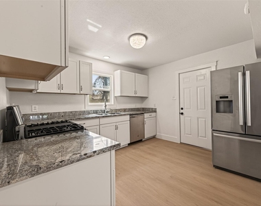 3209 Mccrarey Drive - Photo Thumbnail 14