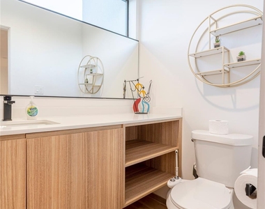 709 Memorial Heights Drive - Photo Thumbnail 39