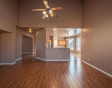 7431 Riven Oaks Court - Photo Thumbnail 19
