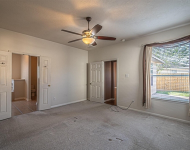 7431 Riven Oaks Court - Photo Thumbnail 24