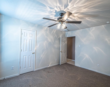 7431 Riven Oaks Court - Photo Thumbnail 41